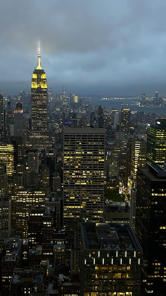 Ausblick vom Rockefeller Center auf Empire State Building