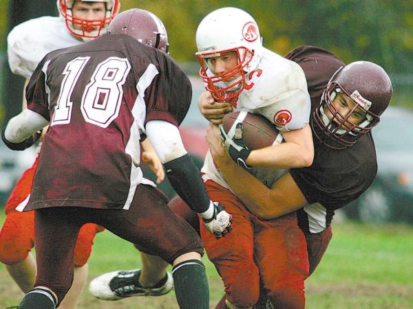 schueleraustausch-kanada-schulwahl-saunders-secondary-school-football-team